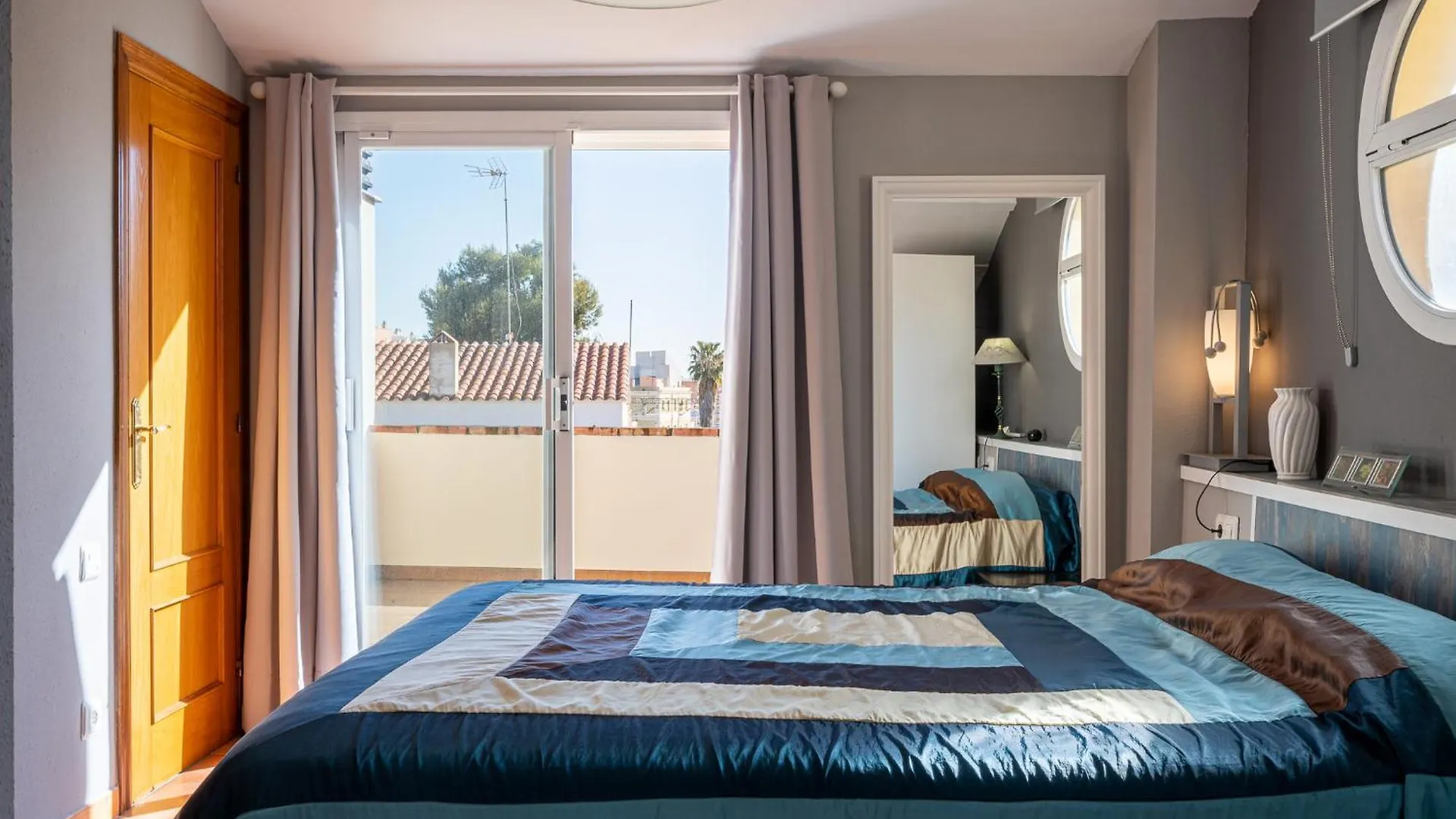 Holiday home Can Lola Estupenda Casa De 4 Habitaciones Con Jardin A 150 Metros De La Playa Torredembarra Spain