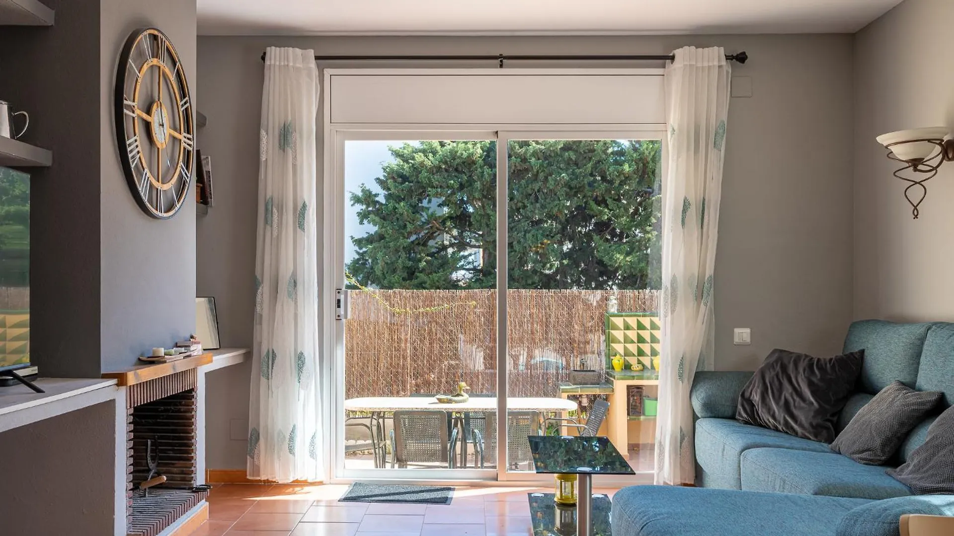 Can Lola Estupenda Casa De 4 Habitaciones Con Jardin A 150 Metros De La Playa Torredembarra 0*,  Španělsko