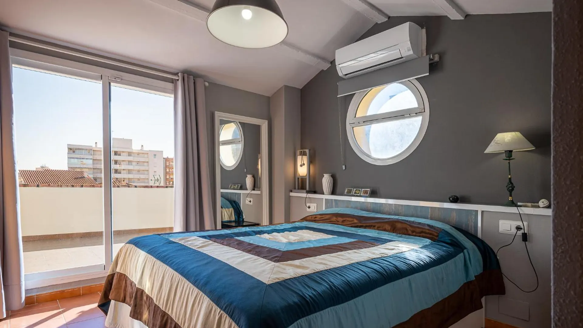 Can Lola Estupenda Casa De 4 Habitaciones Con Jardin A 150 Metros De La Playa Torredembarra 0*,  Španělsko