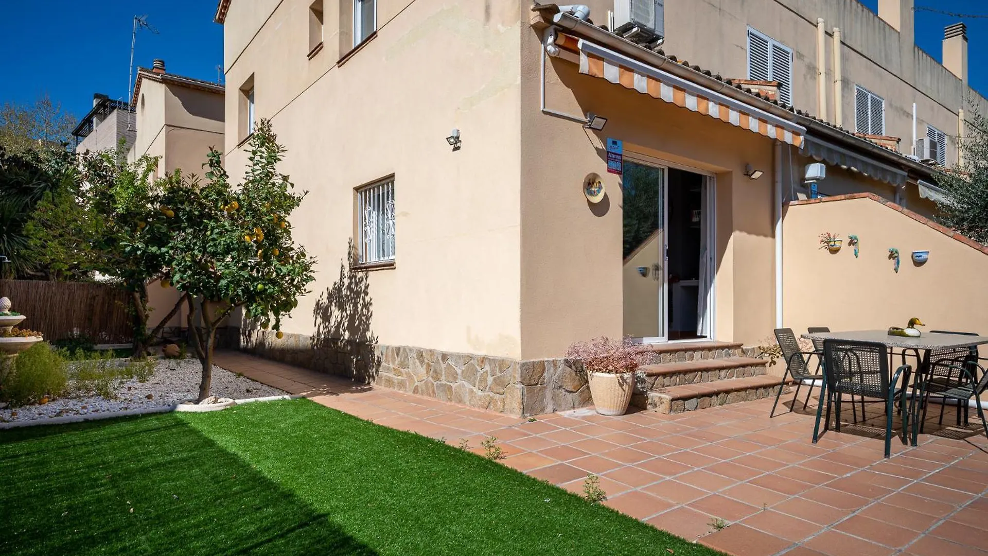 Can Lola Estupenda Casa De 4 Habitaciones Con Jardin A 150 Metros De La Playa Torredembarra 0*,